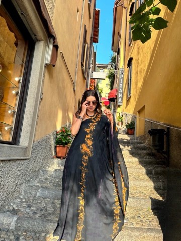 DRESSA zure Vibes 1