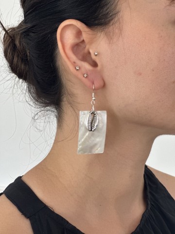 BOUCLE D'OREILLE 011