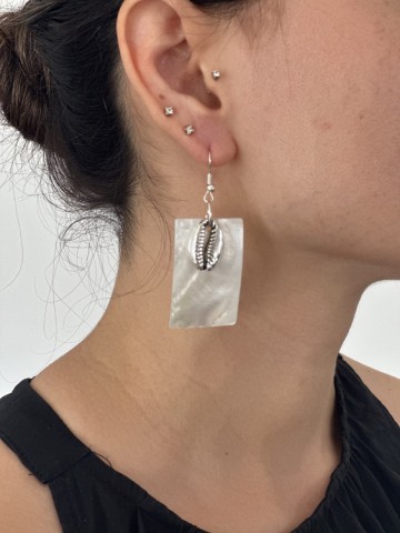 BOUCLE D'OREILLE 012