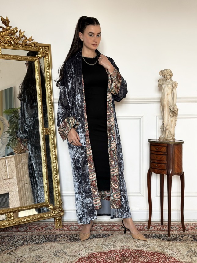 KIMONO GRIS EN VELOURS