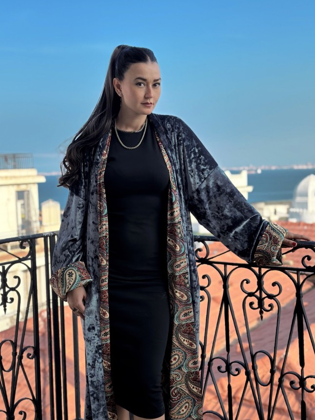KIMONO GRIS EN VELOURS
