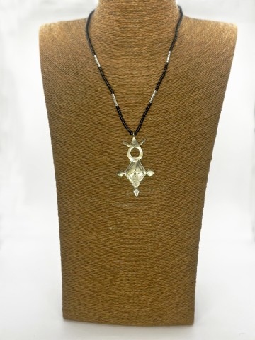 COLLIER TOUAREG 03