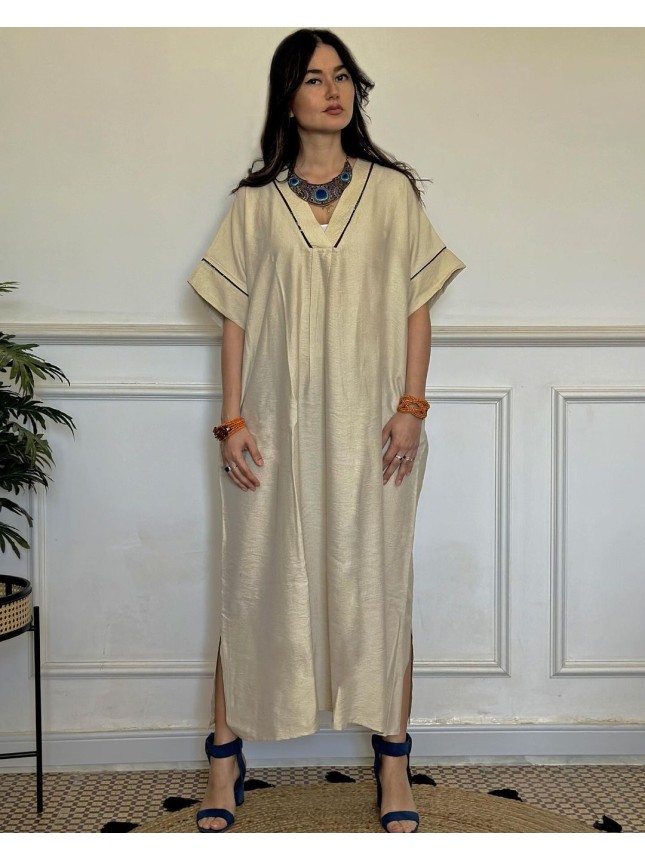 Robe en lin beige avec détaille en WAX