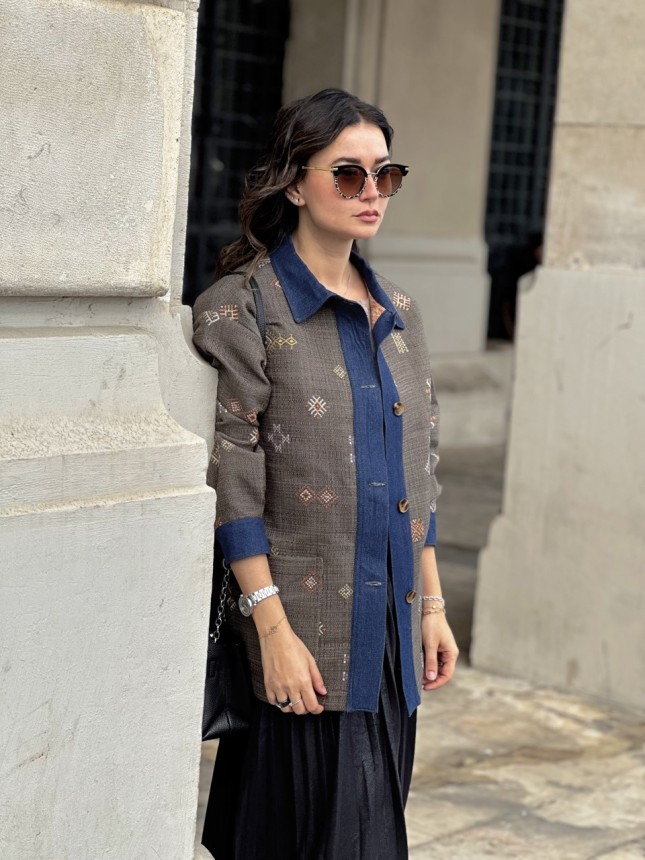 VESTE ETHNIQUE AVEC DÉTAILS EN JEAN OVERSIZE