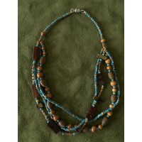 COLLIER -009